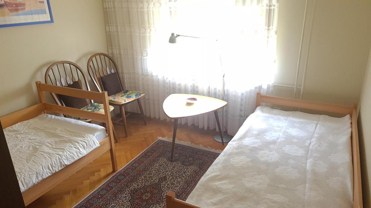 Apartment Ajdna Zirovnica Exteriör bild