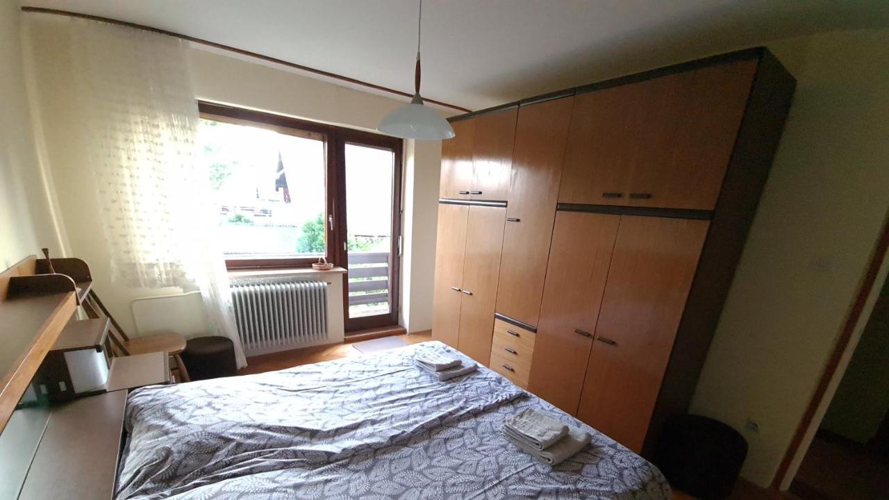 Apartment Ajdna Zirovnica Exteriör bild