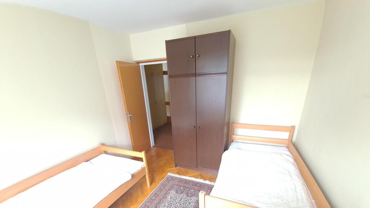 Apartment Ajdna Zirovnica Exteriör bild