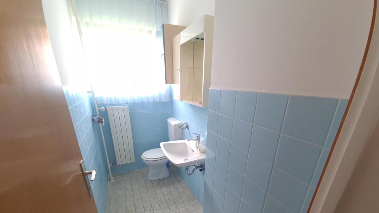 Apartment Ajdna Zirovnica Exteriör bild